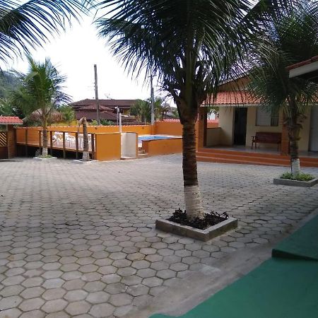 Chale Residencial Bosque Da Cocanha Карагуататуба Экстерьер фото